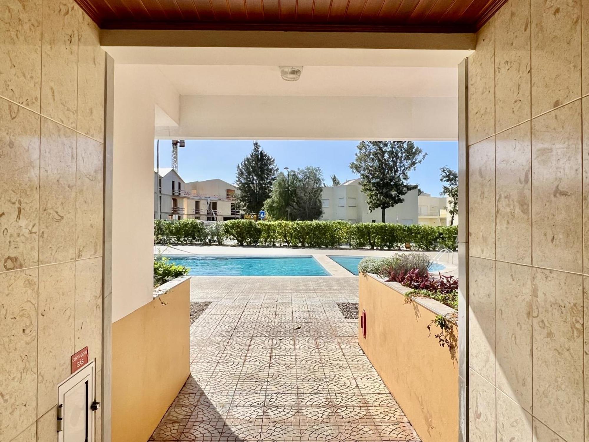 Fresh With Pool By Homing Apartment